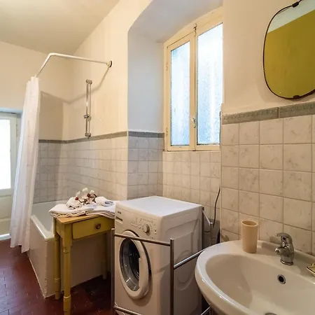 Appartement In Centro Storico A Cannero Riviera