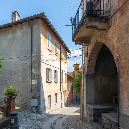 Appartement In Centro Storico A Cannero Riviera