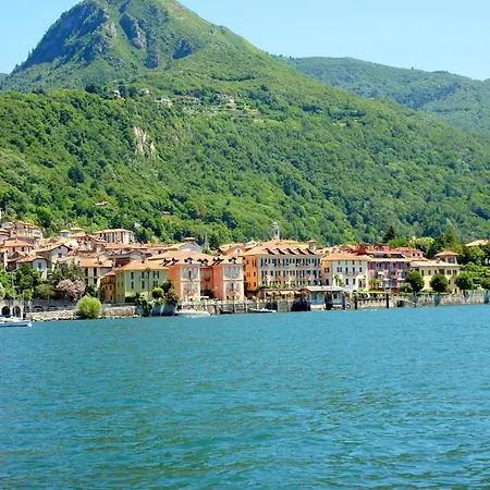 In Centro Storico A Cannero Riviera