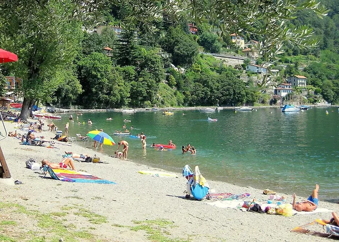 In Centro Storico A Cannero Riviera